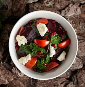 Salad with goats cheese, 8 vegetarian resturants in london, by  healthista