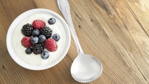 yoghurt, 8 ways to prevent cancer, by healthista