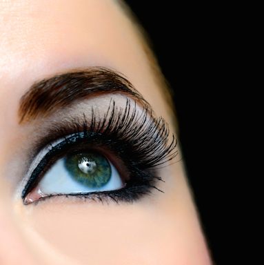 womans-eyelashes-7-beauty-trends-that-could-damage-your-health-by-healthista.com-featured