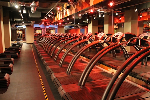 Barrys_Bootcamp_London treadmills