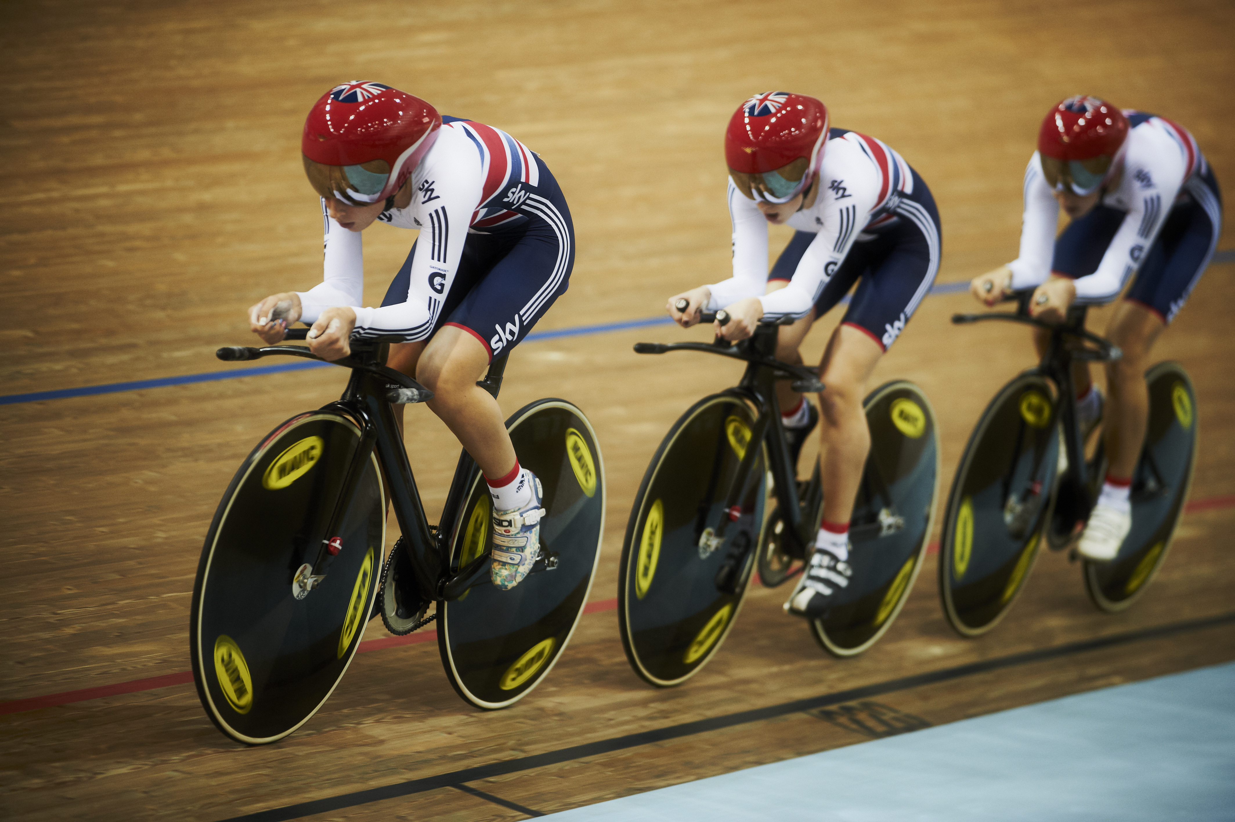 Laura Trott front www.britishcycling.org.uk 