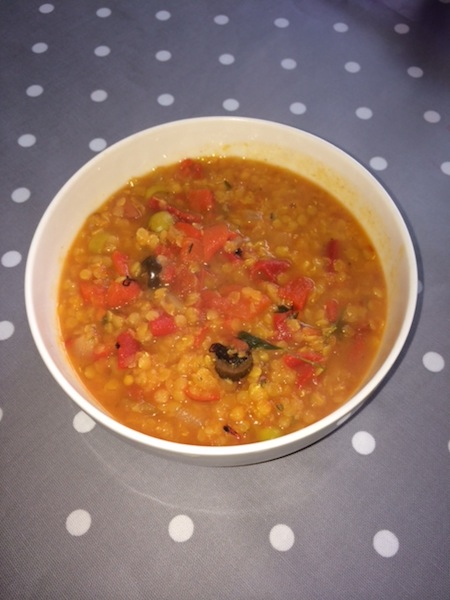 Red pepper and lentil soup