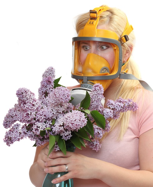 woman_allergy_mask_resize