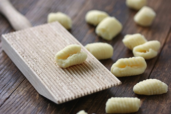 Making Gnocchi(italian potato dumplings) with Wooden Gnocchi Board.