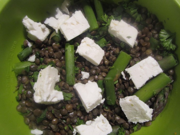 puy lentils with feta cheese and asparagus