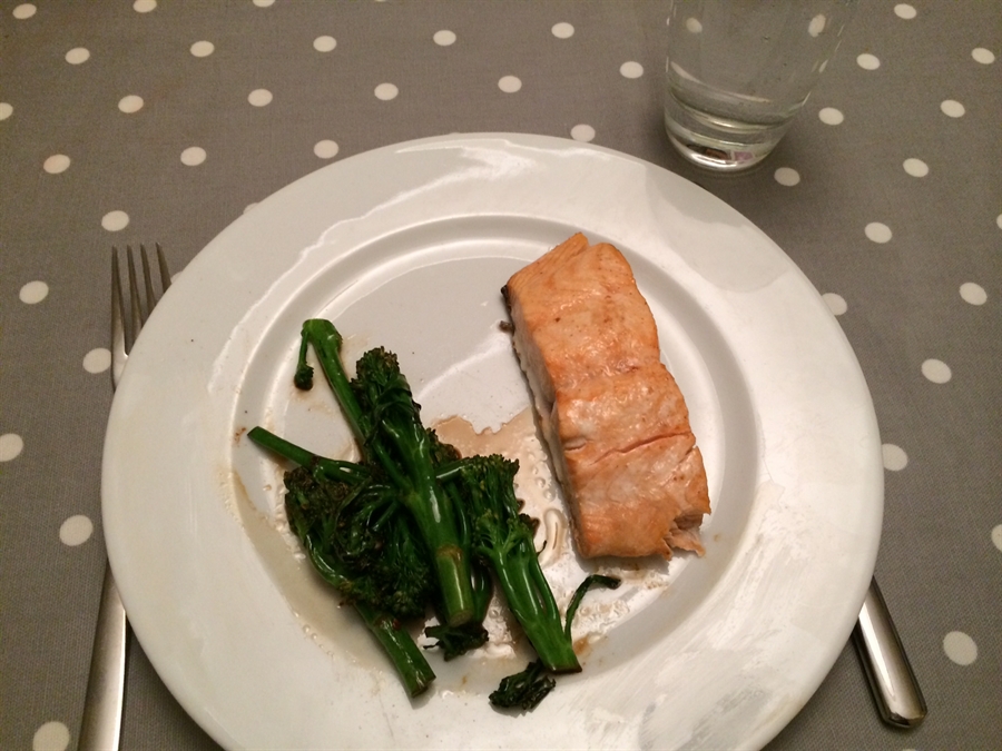 Salmon with boiled Broccoli 