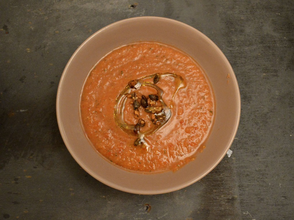 Gazpacho soup paleo - The PERFECT paleo dinner party