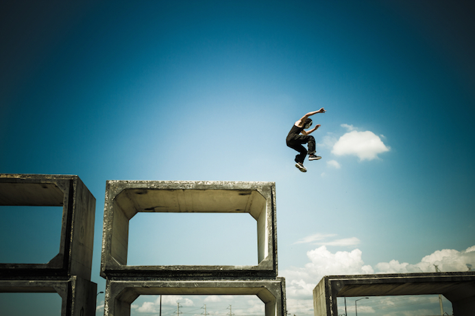 Man performing parkour, The new extreme fit, by Healthista.com