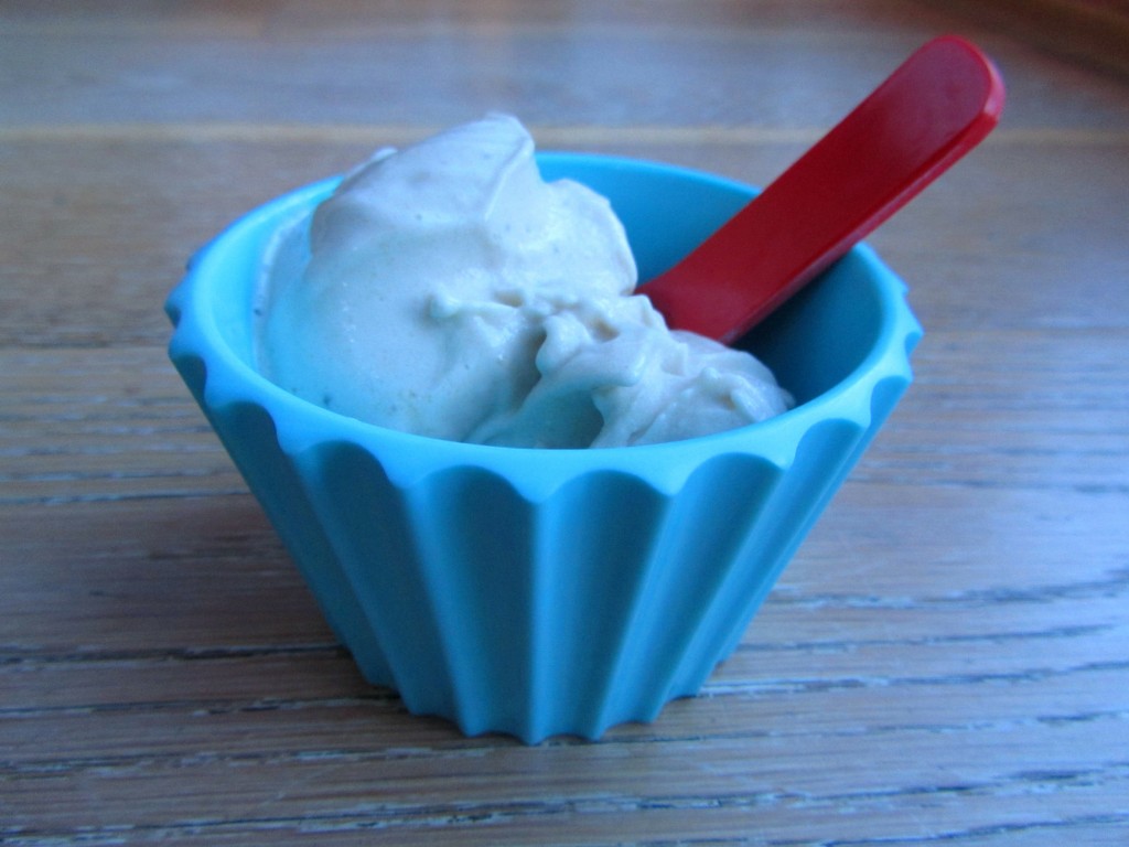 no-sugar healthy banana ice-cream