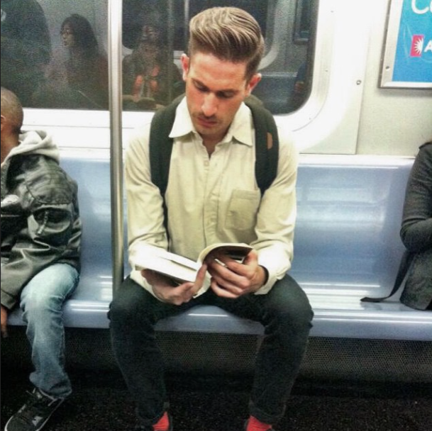 Hot dudes reading, We love: Hot Dudes Reading by Healthista.com