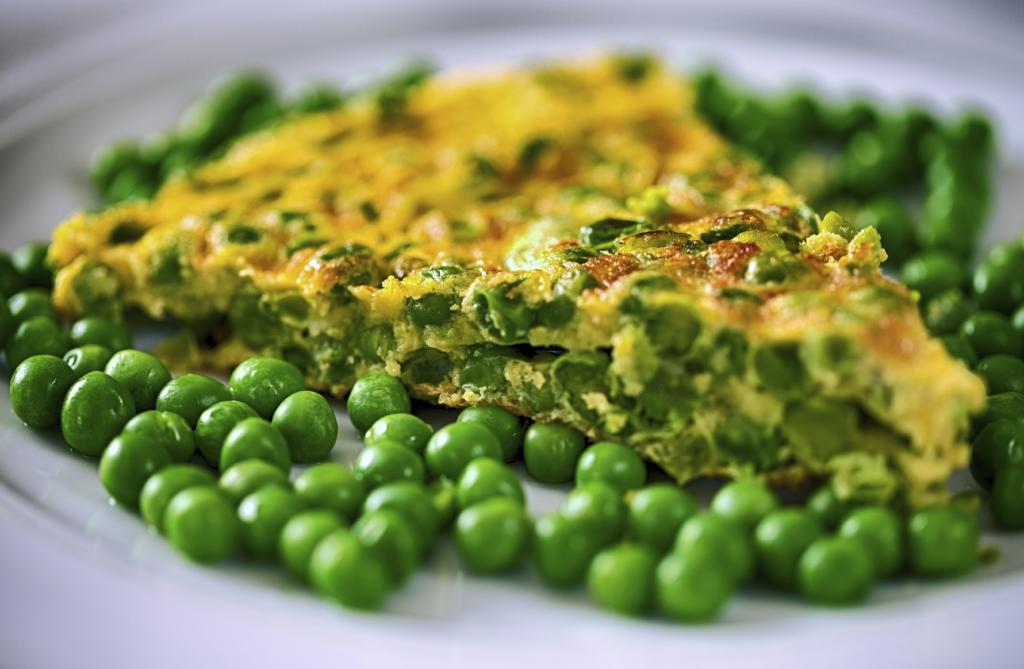 pea-frittata-paleo-breakfast-by-healthista.com