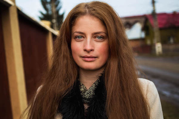 Romanian woman, by Healthista.com