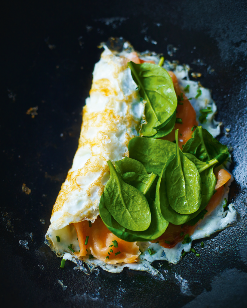 salmon omelette, quick clean eating recipes by healthista.com