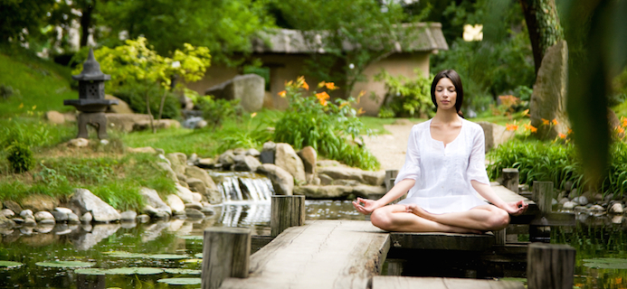 woman-meditating-london-wellbeing-festival-by-healthista.com-slider1