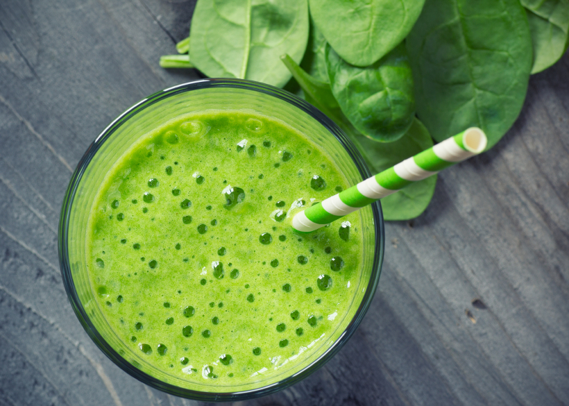 Spinach smoothie, health myths, by healthista.com