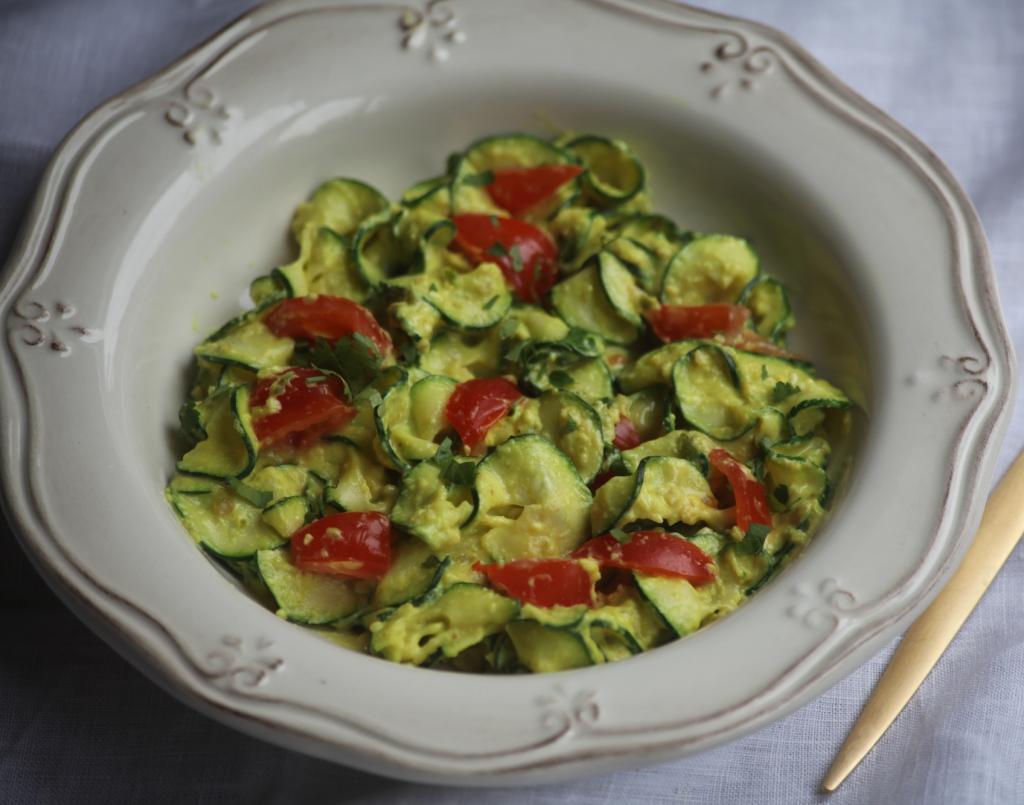 curried courgetti, 5 foods for vegetarians, by healthista.com