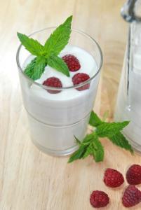 KEFIR milk drink with fruit garnish, can fermented foods change your life, by healthista