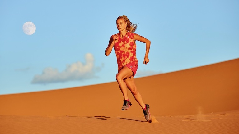 Girl running in sand dunes, fuzex review, by healthista