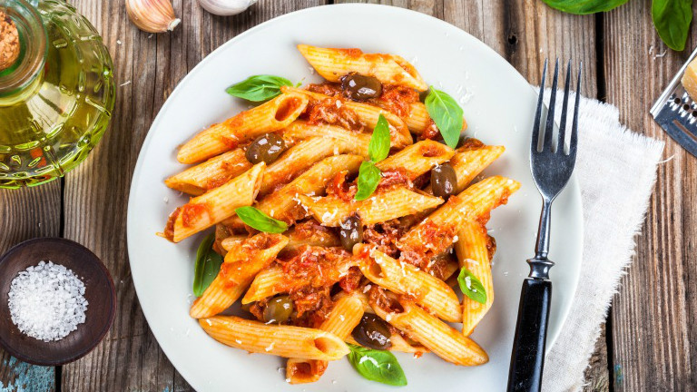 9 best gluten free swaps, pasta, healthista