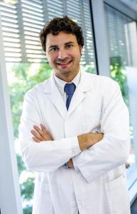 Dr Xavier Santamaria, Endometriosis Awareness by healthista.com