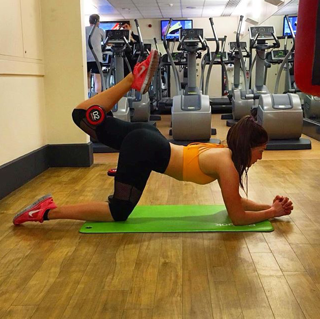 glute dumbbell raise vicky hadley 8 best moves to change your shape by healthista