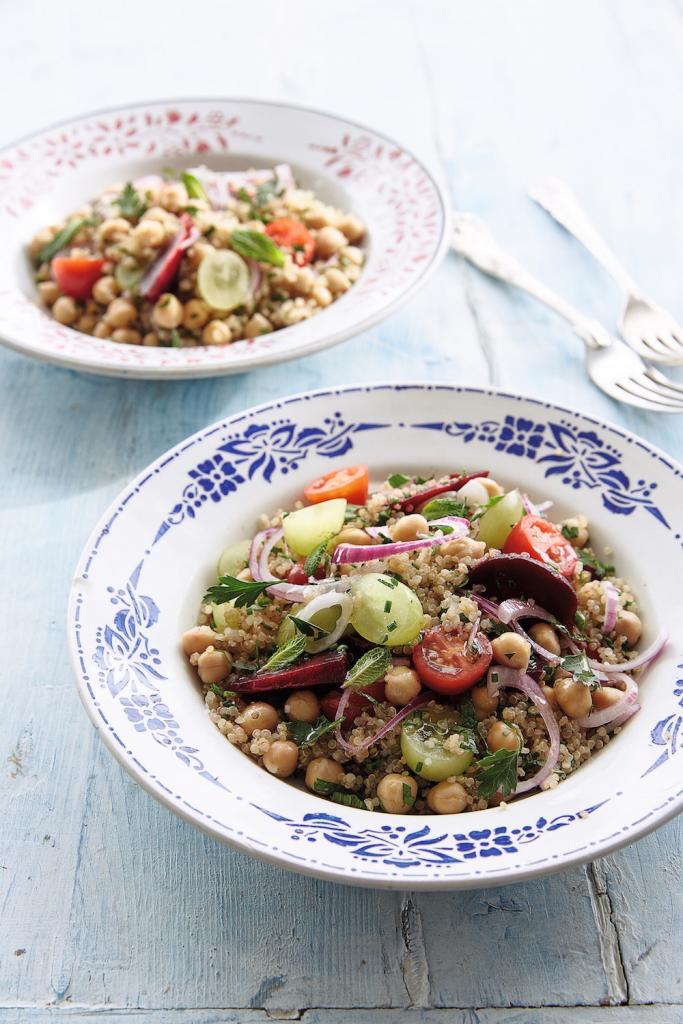 healthy dinner party-Quinoa-summer-salad-Fearne-cotton-recipes-by-healthista.com