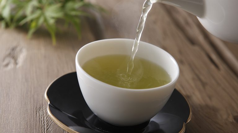 green tea, mian image 2, by healthista.