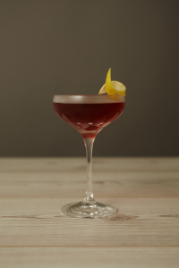 raspberry_martini_w1-seedlip-why-i-gave-up-alcohol-mocktails-by-healthista