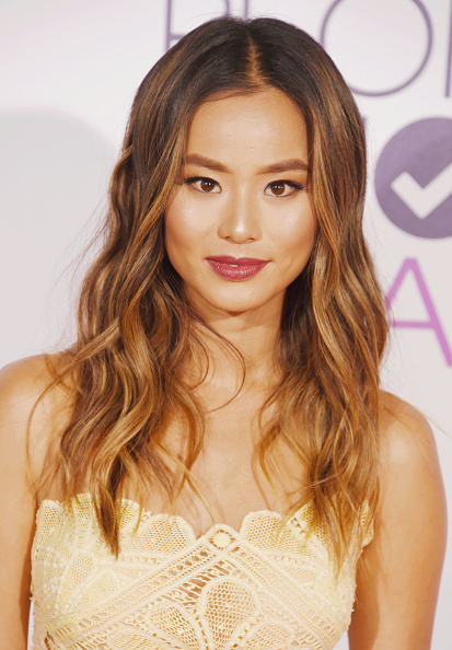 Jamie chung, Get the People's Choice Awards beauty looks a fresh face and beachy waves by healthista