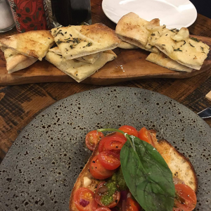 garlic bread and bruschetta, Eating out as a vegan - 4 week no meat, egg or dairy challenge by healthista