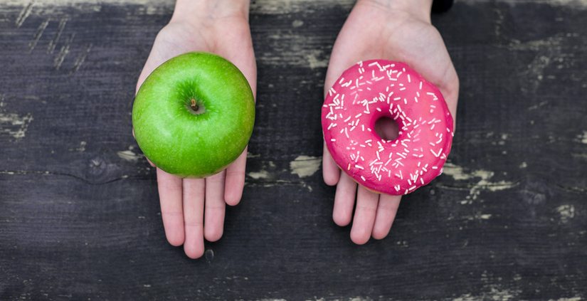 apple and doughnut 8 things naturally slim women do Healthista