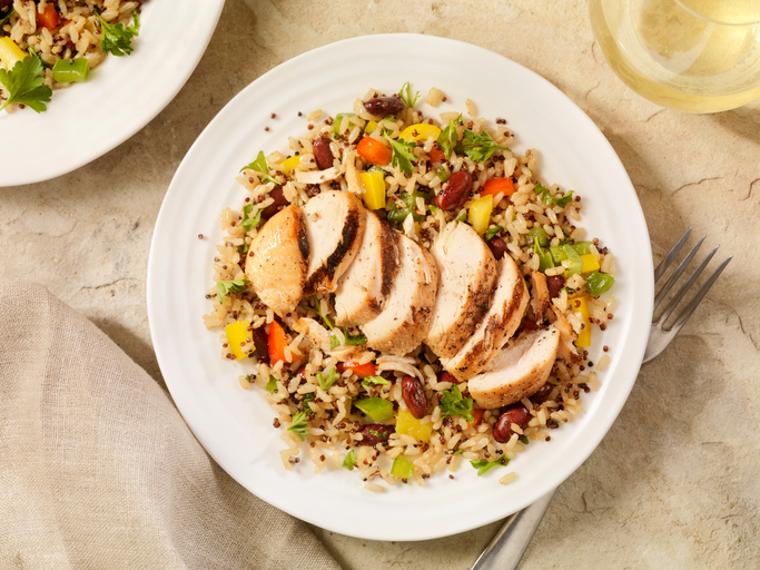 chicken breast on brown rice, 8 best fat burning foods by healthista