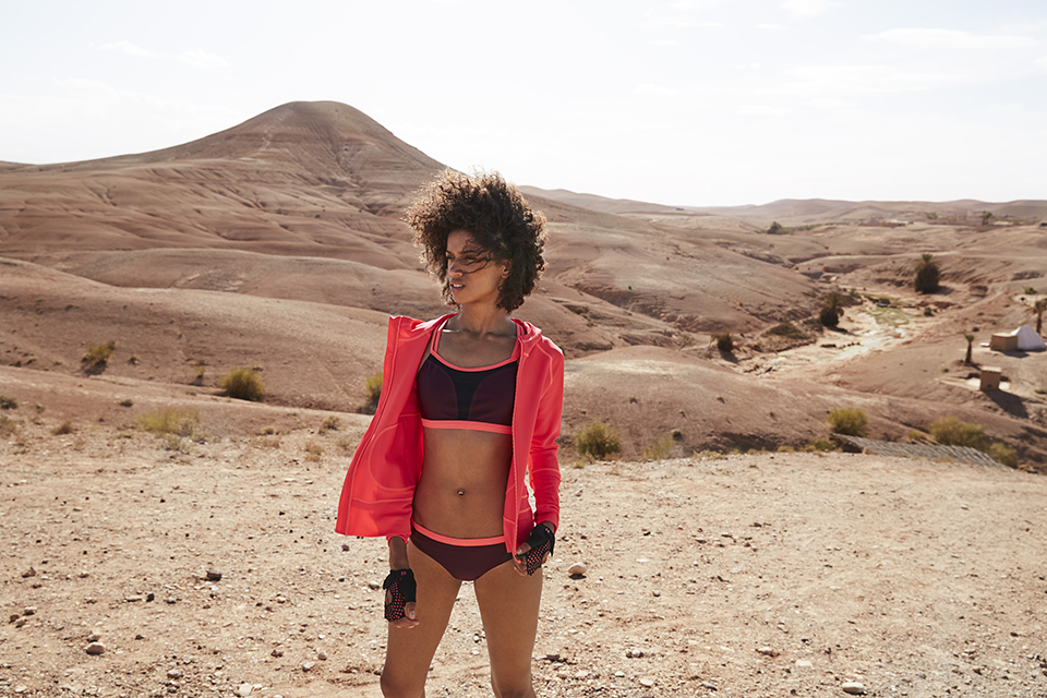 sweaty betty woman in desert, Kitspiration Sweaty Betty SS17 by healthista