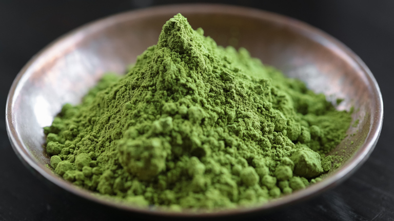 matcha green tea, superfoods for weight loss by healthista.com