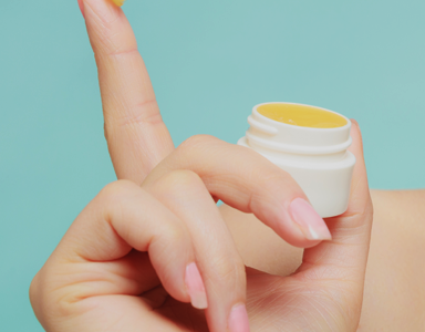 How to make your own lip balm - easy video recipe, clean beauty co, by healthista (2)