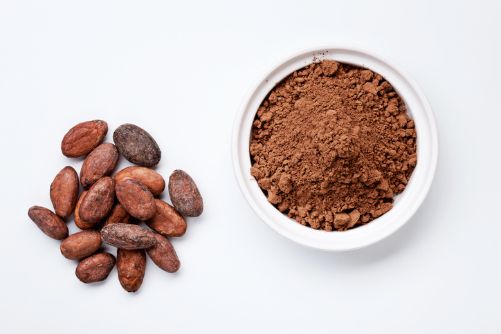 raw-cacao-15-organic-food-essentials-by-healthista