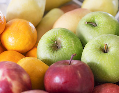 Apples and citrus fruits the best things to eat when you're hungry with the lowest calories healthista featured