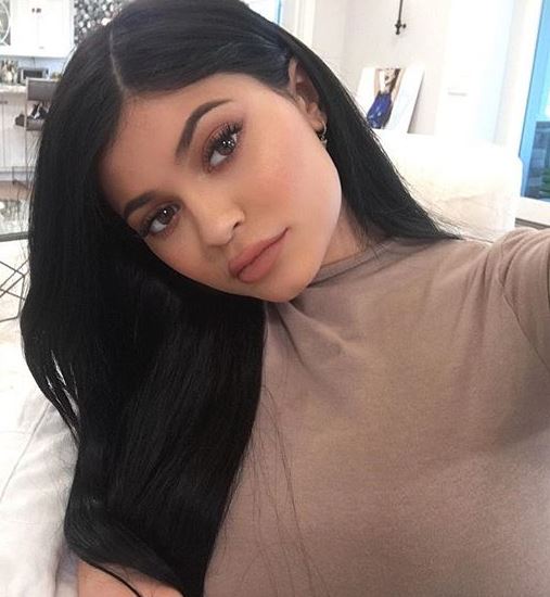 Kylie Jenner, The best eyebrow products for six hot trends, by healthista.com