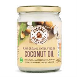 coconut-oil,-8-Healthy-food-essentials-this-nutritionist-will-always-have-by-healthista.com