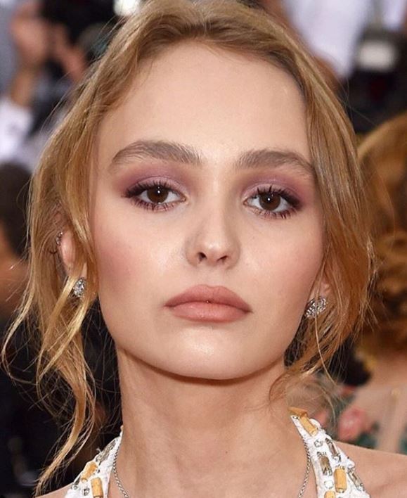 lily rose depp, The best eyebrow products for six hot trends, by healthista.com