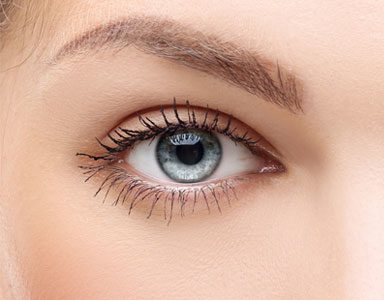 woman's-eye,-Anti-ageing-face-yoga-to-help-lift-the-eye-area-in-60-seconds-by-healthista.com