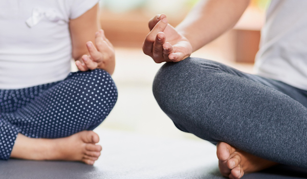 mum-and-child-7-ways-to-help-your-child-with-meditation-by-healthista