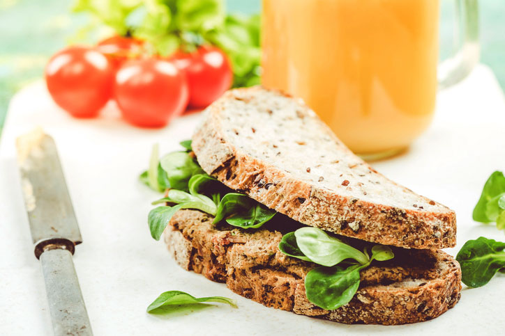 tofu-sandwich,-what-does-a-vegetarian-nutritionist-eats-in-a-day,-by-healthista