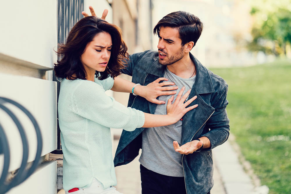 5-ways-to-recover-from-narcissistic-abuse-couple-arguing