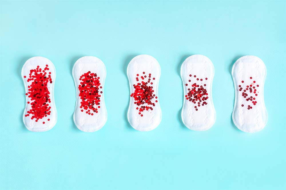 Period-and-exercise-period-pads-covered-in-red-glitter.jpg