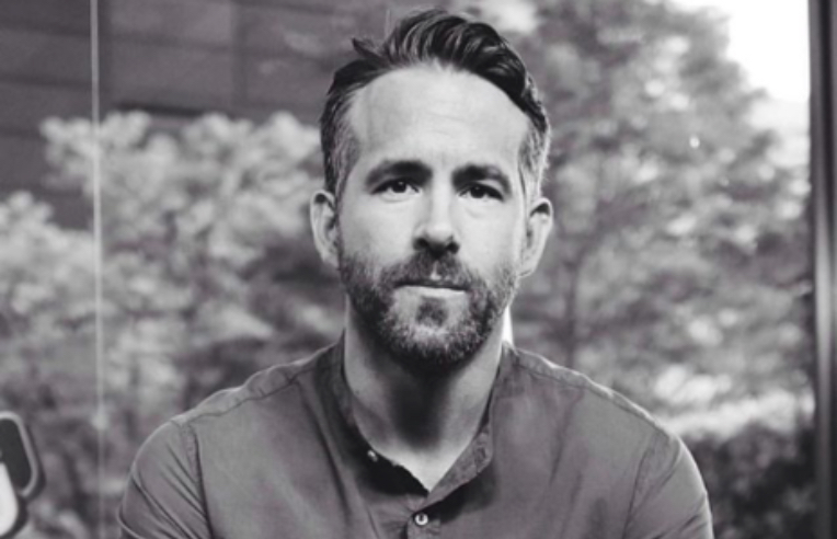 RYAN REYNOLDS 5 CELBRITES YOU DON'T NOW HAD ANXIETY HEALTHISTA