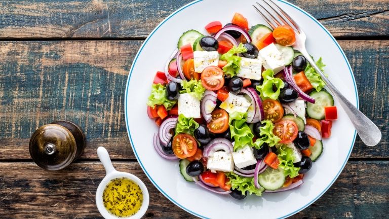 atkins diet - swaps - greek salad