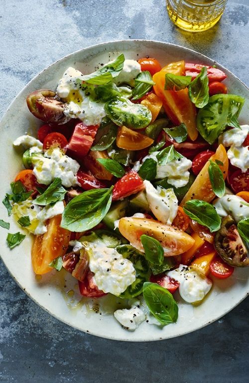 easy dinner ideas - mozz tomato salad