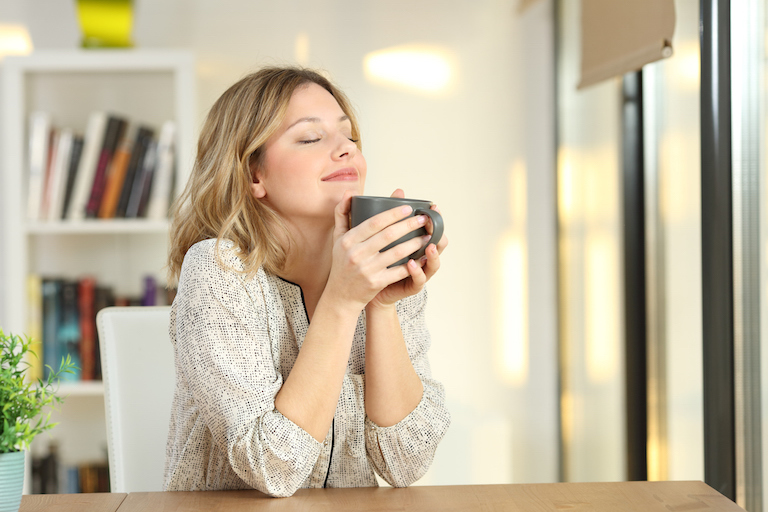 woman-drinking-tea-mindfulness-at-work-body-image