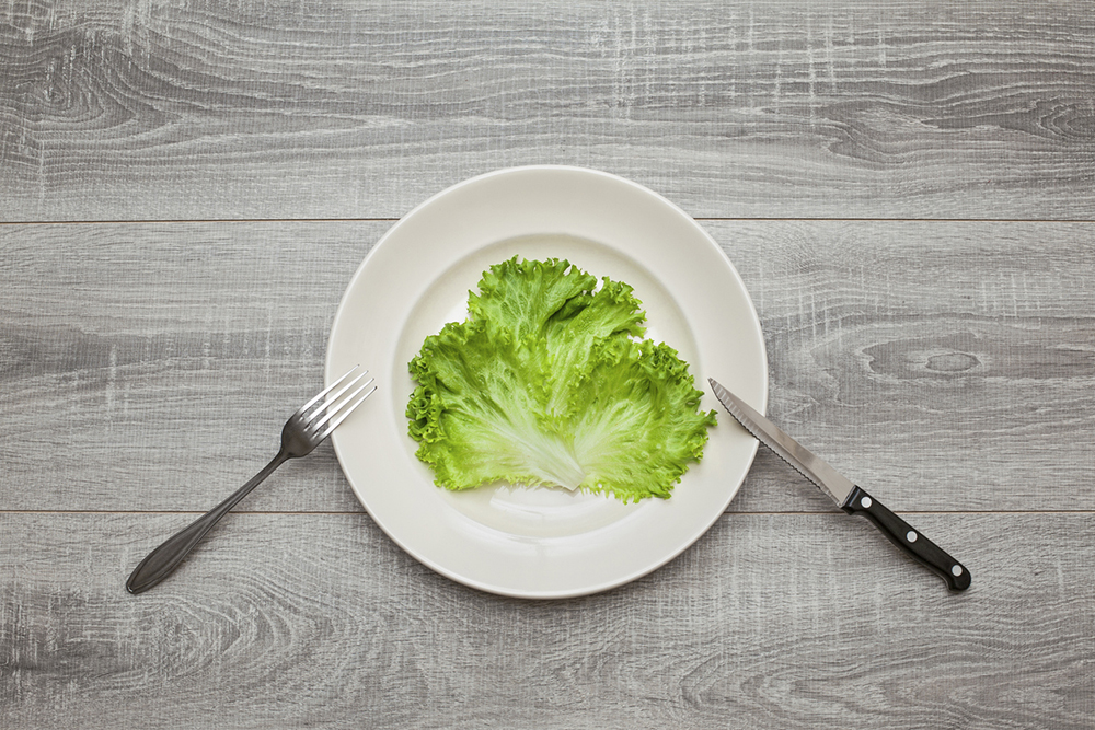 calorie-restriction-lettuce-on-plate.jpg